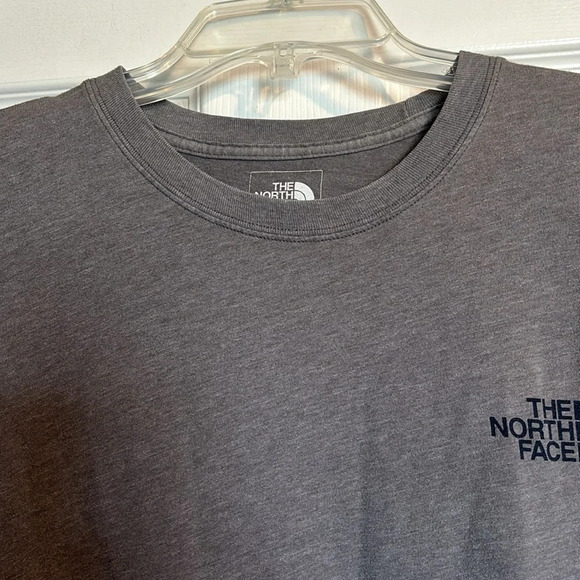 The North Face men’s gray short sleeve graphic t-shirt size XL - Picture 2 of 8